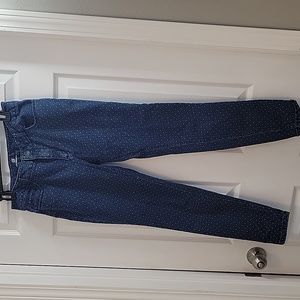Liz Claiborne Navy Polkadot Skinny Jeans. Sz 8P. So Soft and Comfortable.